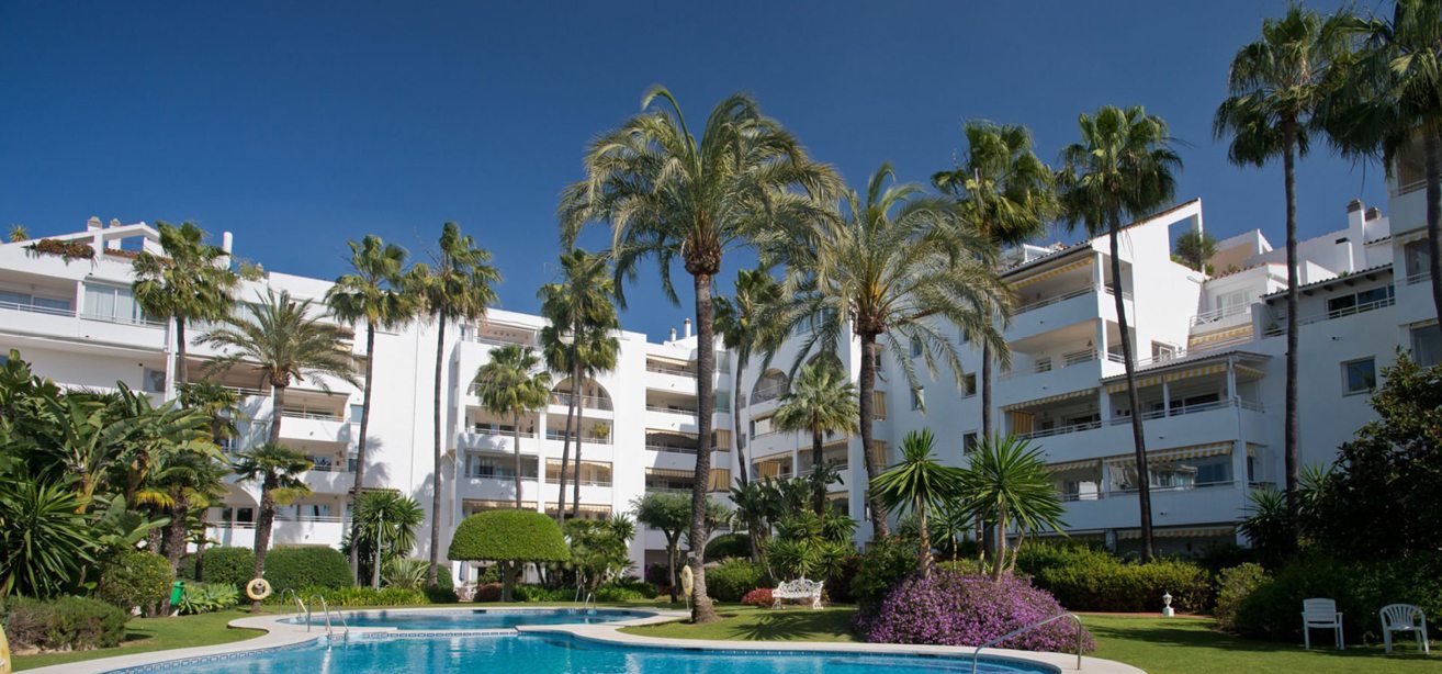 Marbella Estates - Wohnungen zum Verkauf in Atalaya