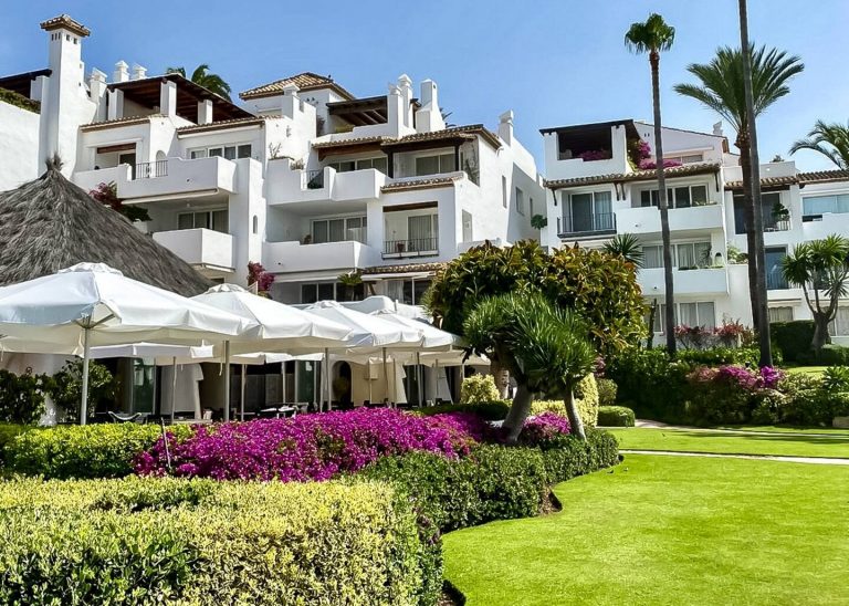 Alcazaba Beach Apartments & Penthouses Estepona